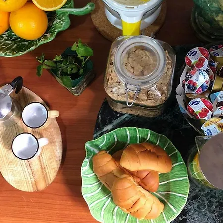 Guest Rom